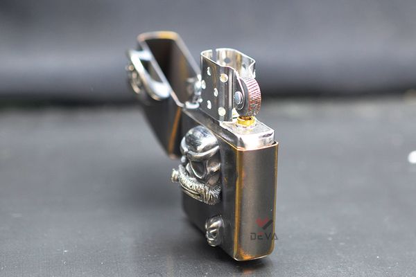 Zippo Emblem hình Mặt Qủy độc lạ ZD22