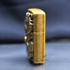 Zippo Đồng Bụi Gắn Emblem Ma Hổ ZN112