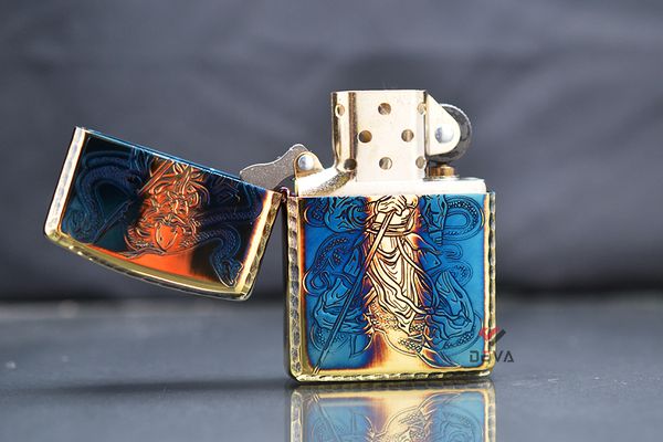Zippo Armor đồng cháy khắc hình Võ Tướng ZN316