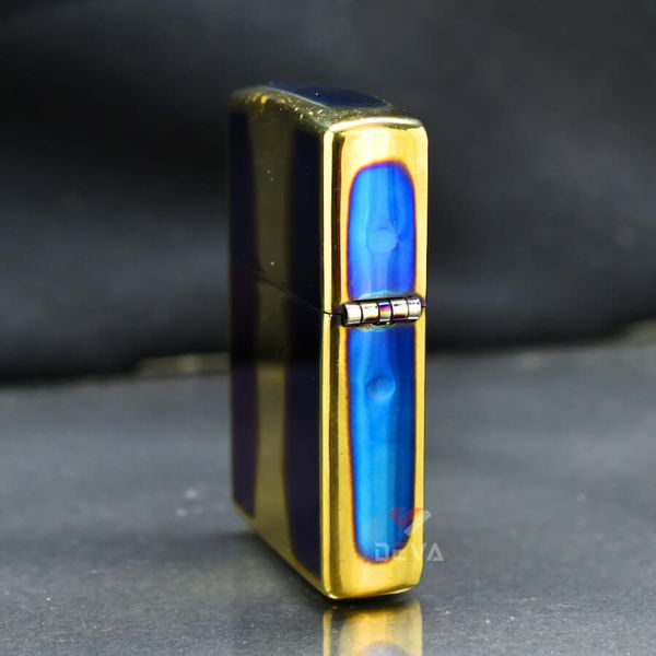 Zippo Đồng Cháy Khắc Nổi Vòng Xoáy Logo Zippo ZN305