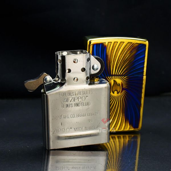 Zippo Đồng Cháy Khắc Nổi Vòng Xoáy Logo Zippo ZN305