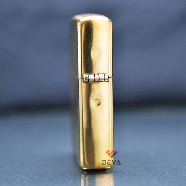 Zippo đồng xước in hình Mãnh Hổ Săn Mồi Z370