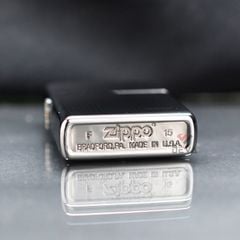 Zippo Mạ Chrome Vân Kẻ Dọc Engine Turned Z228
