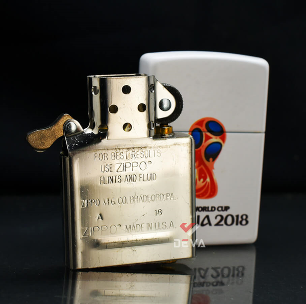 Zippo Sơn Trắng Chủ Đề Fifa World Cup 2018 Russia Z300