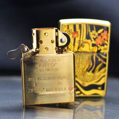 Zippo Gắn Tranh Ukiyo-e Cá Chép Trong Đầm Nước ZN217