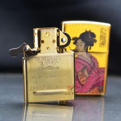 Zippo Gắn Tranh Ukiyo-e Nghệ Sĩ Geisha Hút Thuốc Lá ZN224