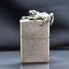 Zippo Giả Cổ Ốp Emblem Hổ Phục ZN138