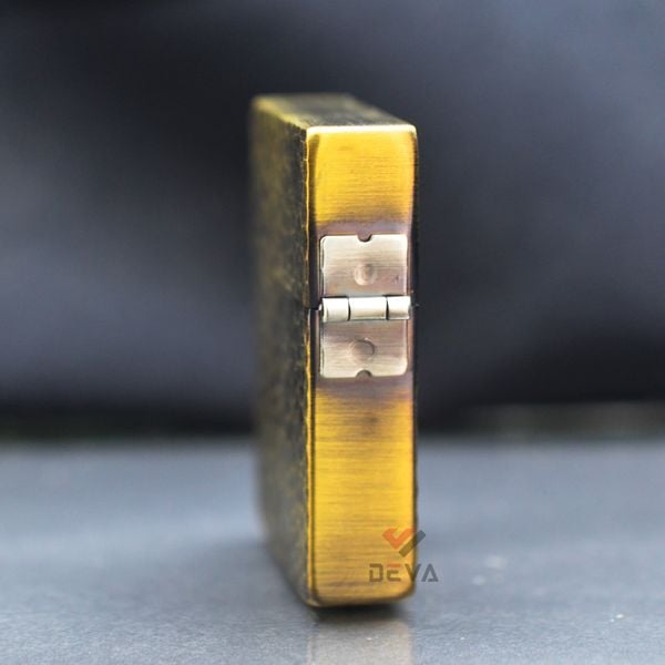 Zippo Tái Bản 1935 Vân Gõ Búa Z319