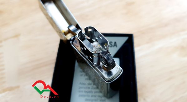 Khắc hình cá chép ZK137