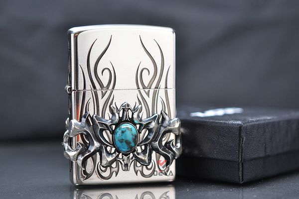 Zippo hoa văn cổ ốp Lam Ngọc 2 mặt ZN315