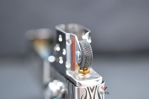 Zippo hoa văn cổ ốp Lam Ngọc 2 mặt ZN315