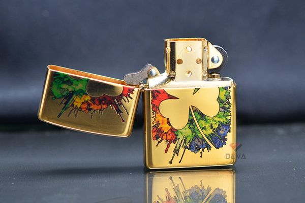 Zippo In Hình Graffiti Cỏ 4 Lá Z379