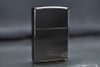 Zippo chủ đề cha mẹ màu đen Titan ZK79