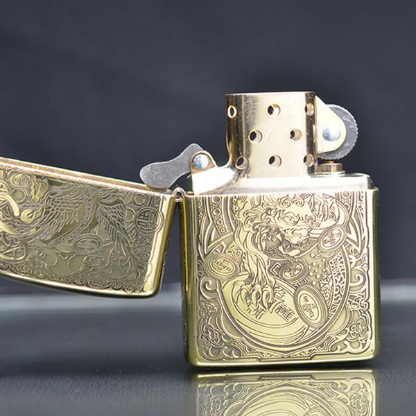 Zippo Họa Tiết Kỳ Lân ZN135