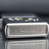 Zippo khắc hình xúc xắc mạ satin Z208