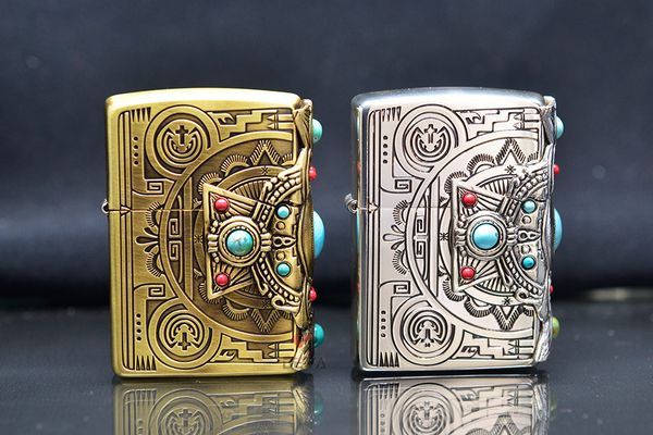 Zippo khắc Totem thổ dân Anh Điêng ốp Emblem mã não xanh ngọc ZN323
