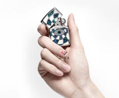Zippo quà tặng tình nhân khảm trai ZN291