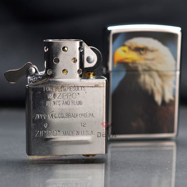 Zippo Mạ Chrome Bạc Bóng In Hình Chim Ưng Eagle Z99