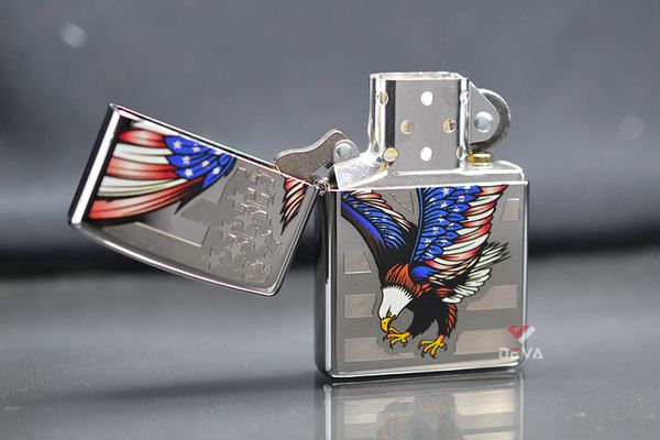 Zippo mạ Chrome hình Lá Cờ và Biểu Tượng Đại Bàng Mỹ Z372