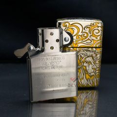 Zippo Armor Khắc Chủ Đề Chúa Tể Muôn Loài Sư Tử ZN208