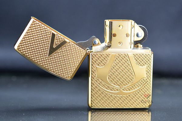 Zippo Assassins creed Armor Z250