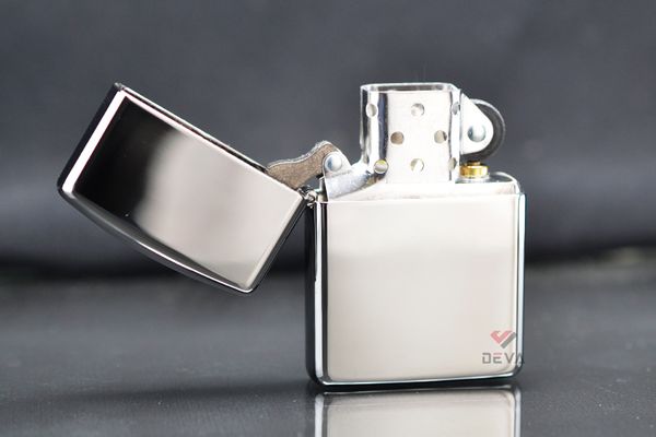 Zippo Armor bạc bóng vỏ dày ZT35