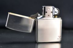 Bật lửa zippo bạc nguyên khối Armor Sterling Silver Z188