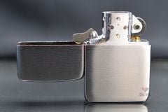 Zippo Tái bản 1941 bạc xước ZT07