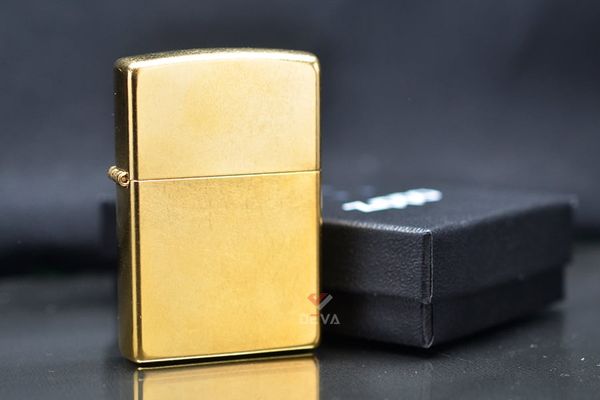 Bật lửa zippo mỹ đồng xước bụi Gold dust Z13