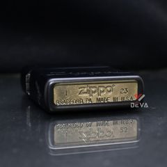 Zippo Sơn Đen Khắc Dòng Chữ Windproof Zippo Z42