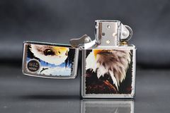 Bật lửa Zippo Mỹ hình chim ưng eagle Z79