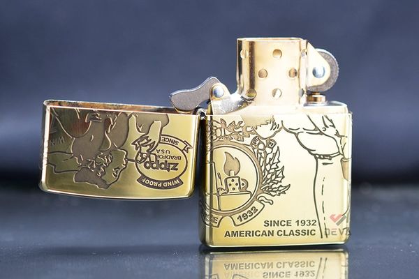 Bật lửa Zippo cô gái Wind Proof Z162