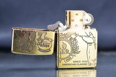 Bật lửa Zippo cô gái Wind Proof Z162