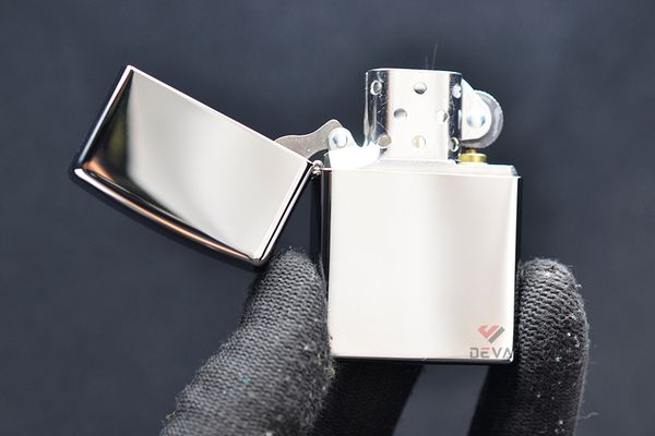 Zippo bạc bóng Z141