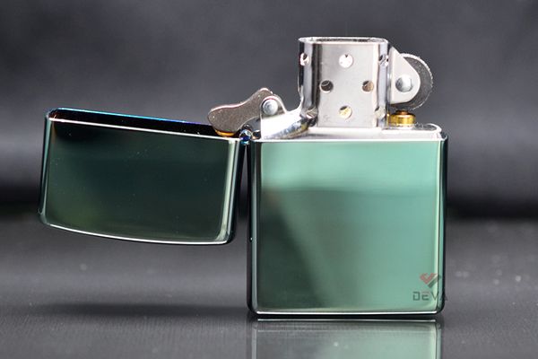 Zippo Mỹ xanh bóng chameleon ZT50