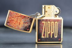 Zippo Mỹ chính hãng chủ đề mô phỏng Rusty Plate Design Z280