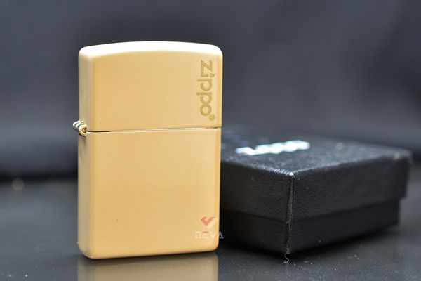 Zippo Sơn Màu Cát In Logo Zippo ZT17
