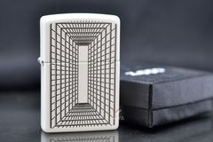 Zippo Mỹ chính hãng thiết kế hình hộp 3D Lines Boxed Design Z290