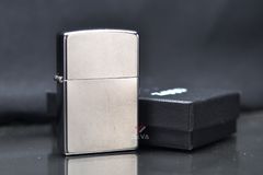 Zippo chính hãng trắng bạc xước ZT39