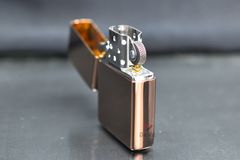 Zippo Vàng Hồng Trơn Bóng Rose Gold ZT12