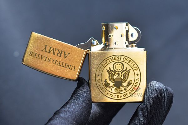Zippo Vàng Khắc CNC Logo Bộ Ngoại Giao Hoa Kỳ ZK170
