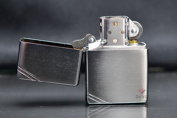 Bật lửa Zippo Mỹ chặt góc Vintage ZT26