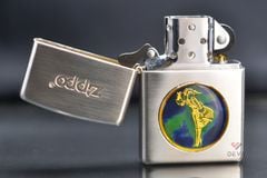 Zippo Bạc Ốp Emblem Đổi Màu Theo Nhiệt Độ ZN360