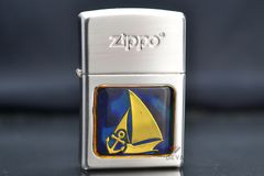 Zippo Bạc Ốp Emblem Đổi Màu Theo Nhiệt Độ ZN360