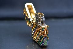 Zippo Bọc Vàng Chủ Đề Khổng Tước Phú Quý ZN359