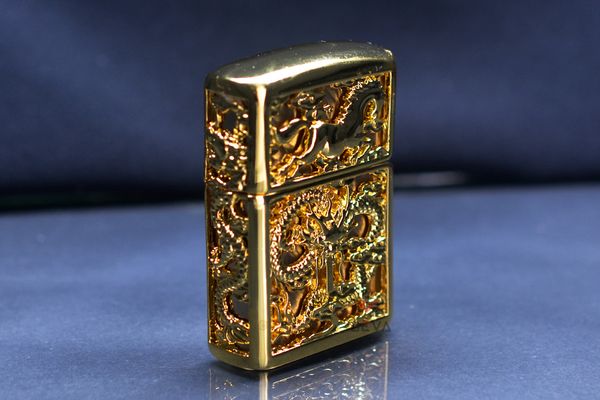 Zippo Bọc Phù Điêu Long Mã Mạ Vàng ZN382