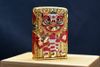 Zippo Bọc Lưới Vàng Ốp Chủ Đề Múa Lân ZN377