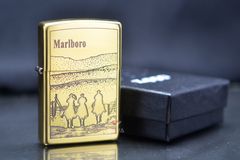 Zippo Mỹ xuất Nhật Chủ Đề Marlboro Siêu Đẹp ZN345-ZN345A