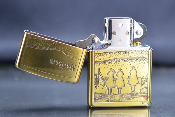 Zippo Mỹ xuất Nhật Chủ Đề Marlboro Siêu Đẹp ZN345-ZN345A