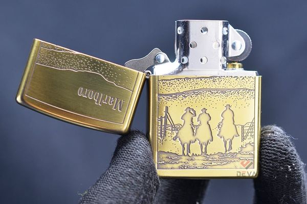 Zippo Mỹ xuất Nhật Chủ Đề Marlboro Siêu Đẹp ZN345-ZN345A